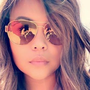 Meet your Posher, Maritess